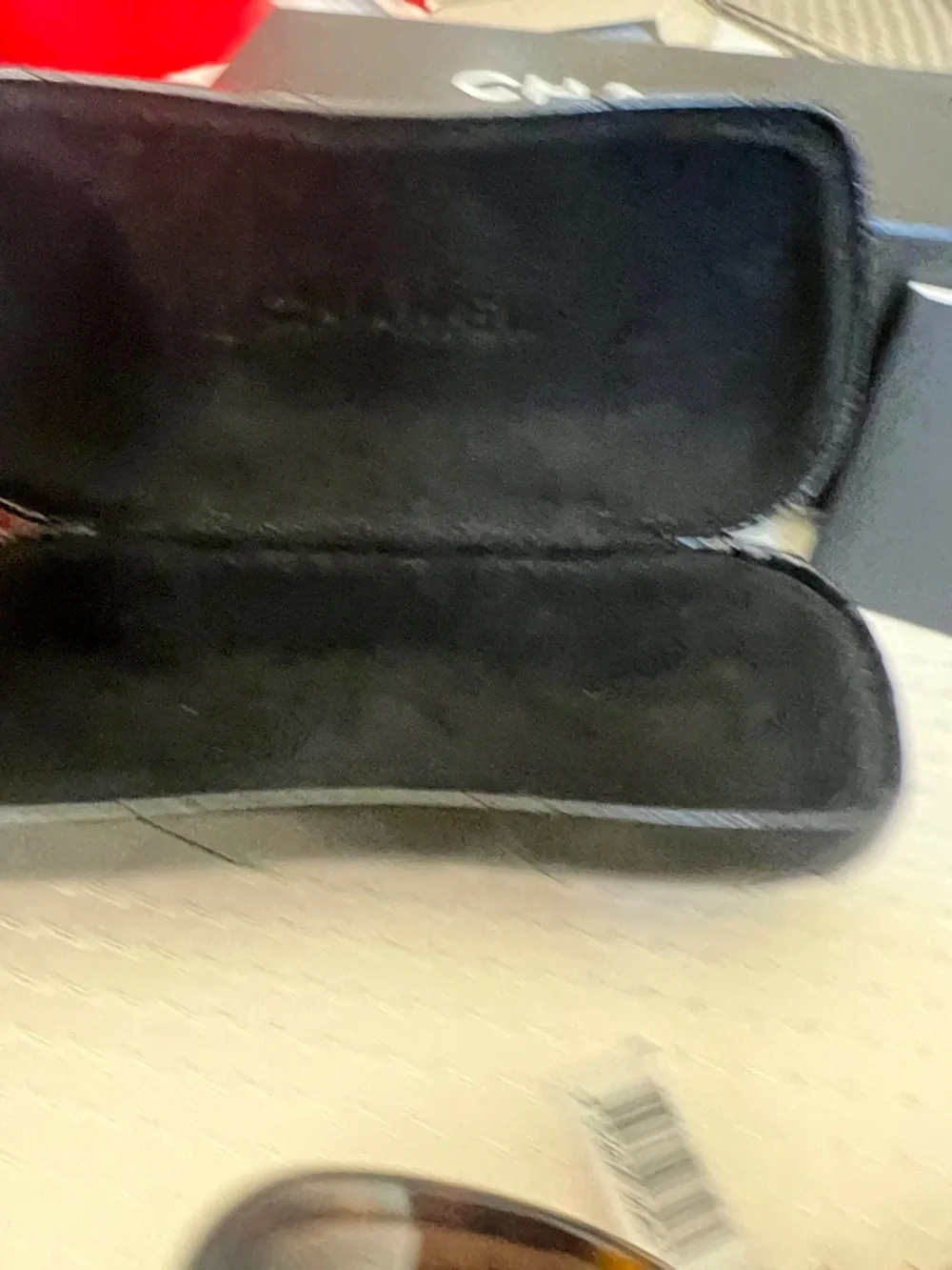 CHANEL Tortoiseshell Sunglasses with Brown Gradient Lenses - Picture 7 of 9